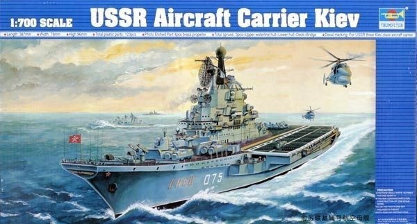Trumpeter USSR Aircraft Carrier Kiev Ref 05704 Escala 1/700