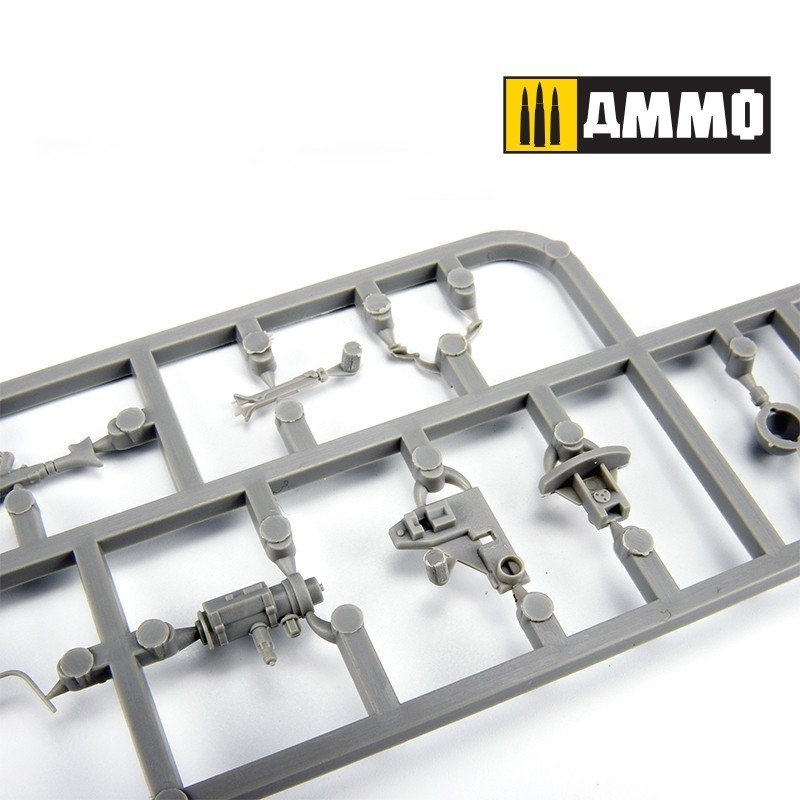 Ammo KING TIGER 2 en 1 Panzerkampfwagen Tiger Ausf. B. Torre Henschel