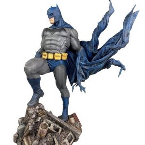 Batman Defiant Diorama PVC DC Comic Gallery