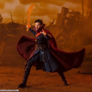Doctor Strange Battle on Titan Edition Marvel Avengers Infinity War S.H Figuarts