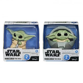 Star Wars The Bounty Collection Series 2 Pram, Mandalorian Necklace poses