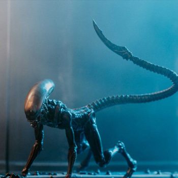 Alien Dog Alien 1/18 Scale Previews Exclusive
