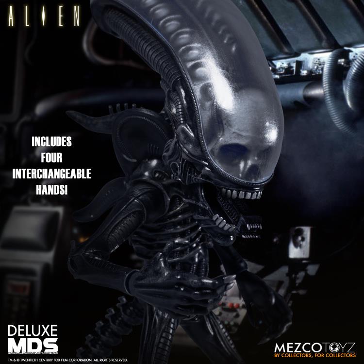 Alien Mezco Designer Series Deluxe Alien