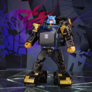 Transformers Generations Shattered Glass Collection Autobot Goldbug