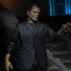 Universal Monsters Ultimate Frankenstein’s Monster (Color) Figure