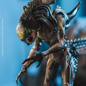 Alien vs. Predator Requiem Predalien Battle Damaged 1/18 Scale Previews Exclusive Figure