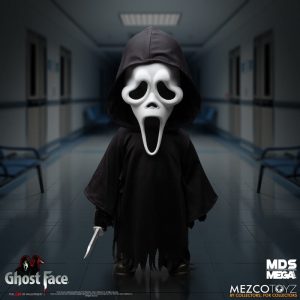 Ghost Face Mezco Designer Series Mega Scale The Scream