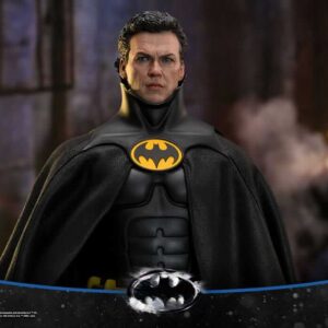 Batman Returns Movie (Deluxe Version) Movie Masterpiece 1/6th Scale Collectible Figure