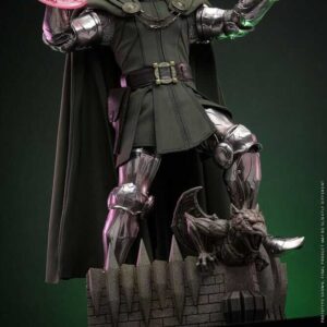 Doctor Doom Marvel Comics Masterpiece 1/6th Scale Collectible Figure