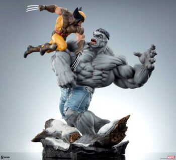 Grey Hulk VS Wolverine Marvel Statue