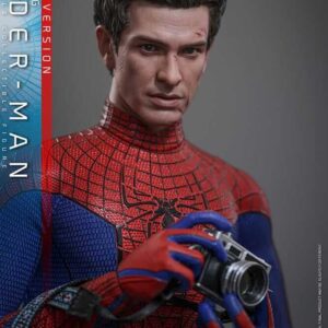 Spider-Man (Deluxe Version) The Amazing Spider-Man Movie Masterpiece 1/6th Scale Collectible Figure