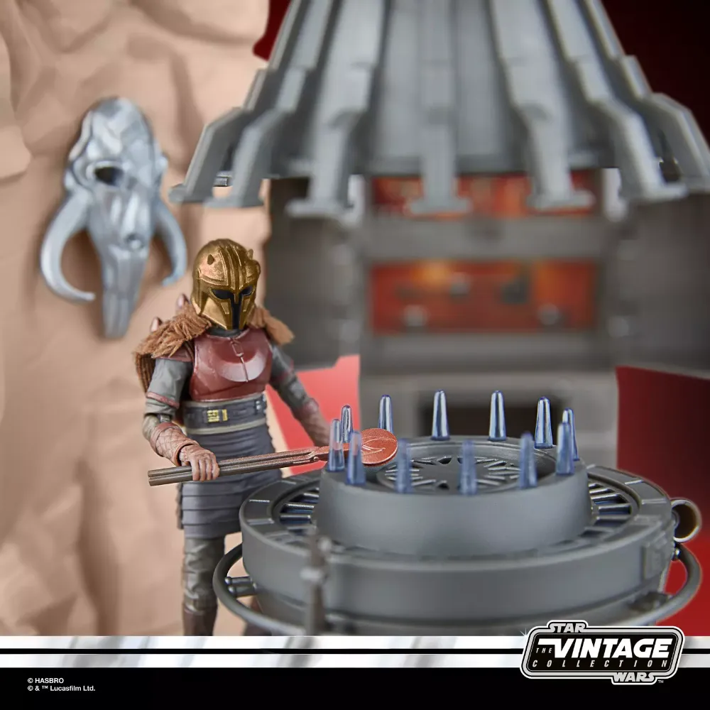 The Armorer’s Forge with The Armorer (Lakeside Covert World) The Vintage Collection Star Wars The Mandalorian