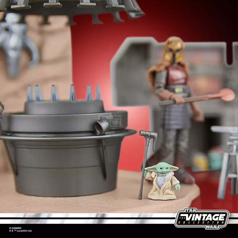 The Armorer’s Forge with The Armorer (Lakeside Covert World) The Vintage Collection Star Wars The Mandalorian