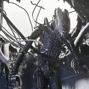 Deluxe Suspended Lab Xenomorph XX121 Alien Romulus